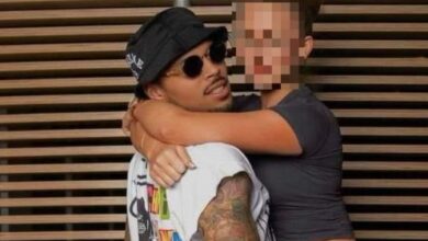 Heartbroken Man Dumps Fiancée After Posing With Chris Brown in a Saucy Viral Photo 